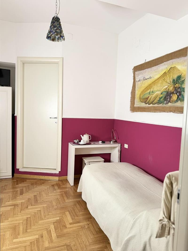 B&B Cappella Vecchia 11 Napoli Bagian luar foto