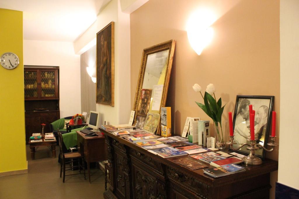 B&B Cappella Vecchia 11 Napoli Bagian luar foto